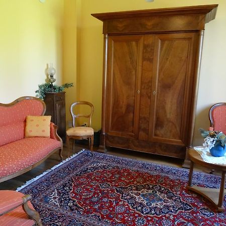 Bed and Breakfast Gentilhommiere De Collonges Prisse Экстерьер фото