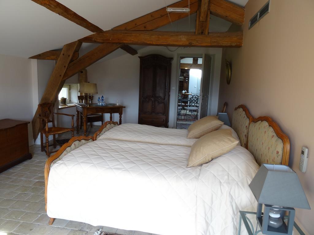 Bed and Breakfast Gentilhommiere De Collonges Prisse Номер фото